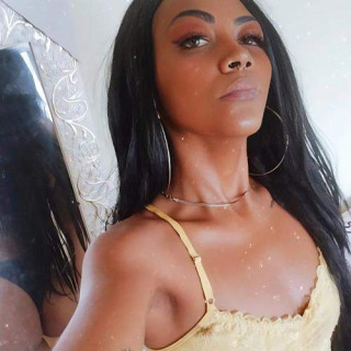 Op zoek naar hete nacht