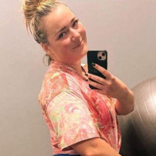 Verleidelijke vrouw zoekt erotisch contact